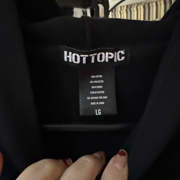 NEW Hot Topic Black Cut-Out Hoodie with Metal Details L - Picture 3 of 5